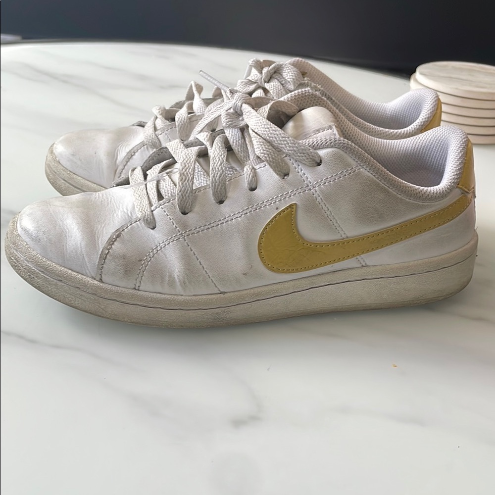 Nike White and Gold Sneakers